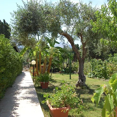 Sunrise 3* Lascari