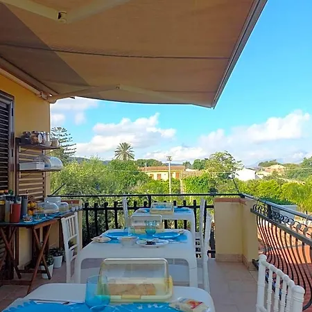 Bed & Breakfast Sunrise Lascari