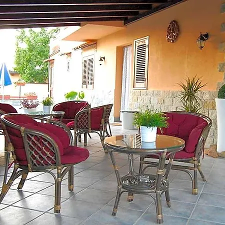 Sunrise 4* Lascari