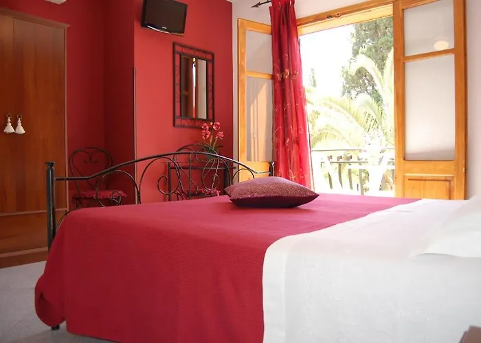 Sunrise Bed & Breakfast 4*